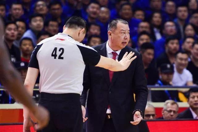  昂热遭遇六连败，主帅赛后主动担责  