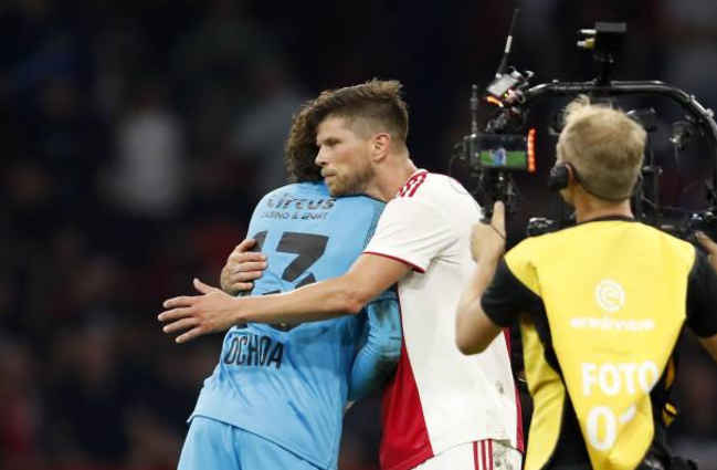  阿森纳老将宝刀未老，替补登场头球扳平比分