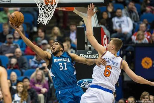  唐斯统治内线森林狼客场力擒雷霆