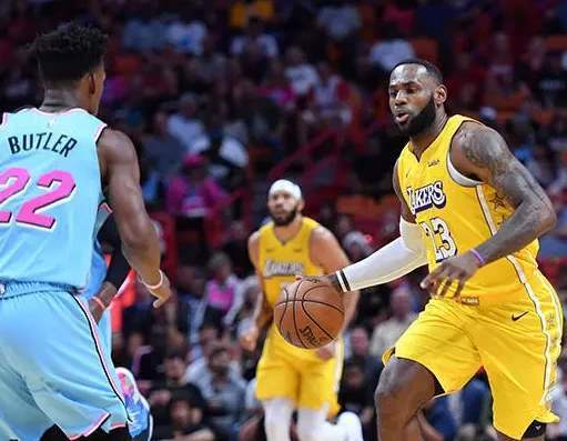  莫兰特突破暴扣点燃全场，灰熊击败鹈鹕喜提四连胜