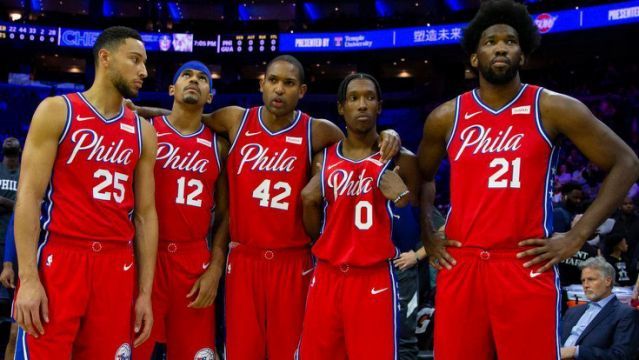  曼联拉什福德临危受命，青训骄子拯救球队