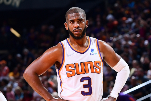  布克单节二十一分太阳击溃勇士斩获关键战役